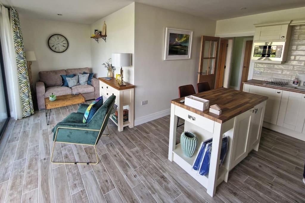Gleann Ciuin Apartamento Ballymartin Exterior foto